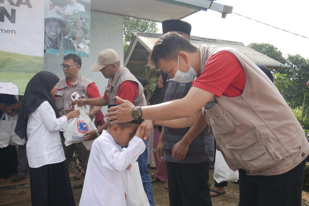 1110485-min-1-scaled