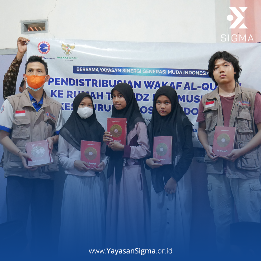 Pendistribusian Wakaf Al-Qur'an kepada Pesantren dan Pondok Tahfidz di Garut Jawa Barat